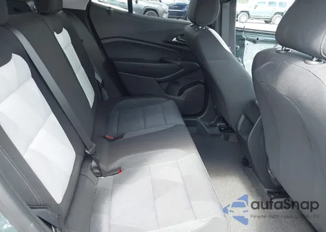 2025 Chevrolet Trax Fwd Ls from USA, damaged, VIN KL77LFEPXSC090075